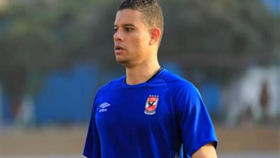 زيارة سعد سمير مدافع الأهلي لمدرسته في قريته بالقليوبية