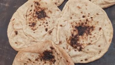 شكاوى من أهالي ديروط بسبب سوء حالة الخبز البلدي.. والتموين ترد