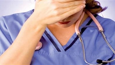 ضبط ممرضة بالبحيرة حصلت على 90 ألف جنيه من مريضة بحجة شراء أدوية 