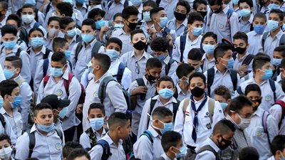 الحكومة تكشف حقيقة تأجيل الدراسة في الفصل الدراسي الثاني بجميع المدارس والجامعات