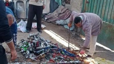 إعدام 53 شيشة بعد مصادرتها من المقاهي بكفر الدوار