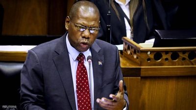 جنوب أفريقيا تدرس بيع أو تبديل جرعات لقاح أكسفورد