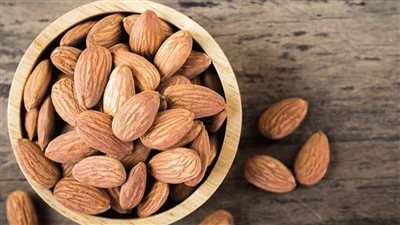 يفيد القلب ويقلل الوزن.. تعرف على فوائد تناول اللوز