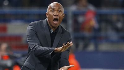 رسميًّا.. تعيين أنطوان كومبواريه مديرًا فنيًّا لنانت الفرنسي