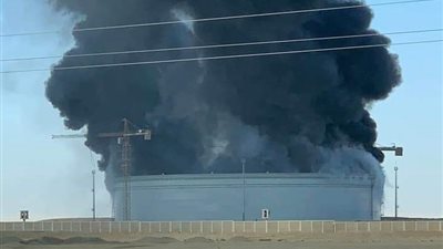 حريق بأحد تنكات الغاز بطريق السويس- القاهرة (صور)