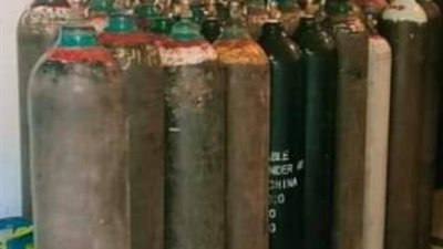 تم تسليمها للمستشفى.. ضبط 50 أسطوانة أكسجين قبل ترويجها بالسوق السوداء ببنها