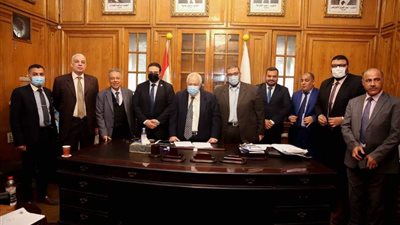 بشأن القيمة المضافة.. نقيب المحامين يلتقي وفدًا من ‏أعضاء 