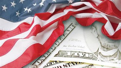 تراجع ثقة المستهلكين الأمريكيين رغم إقرار الحكومة مزيدًا من التحفيز