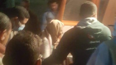 محافظ المنيا يوجه بنقل سيدة مسنة بلا مأوى إلى مستشفى الصحة النفسية (صور)