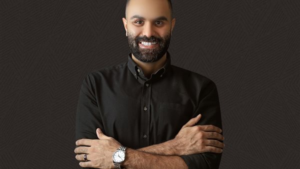 الدكتور أحمد الغريب