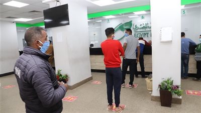 الحكومة تحسم الجدل بشأن تسجيل العمالة غير المنتظمة والحصول على 500 جنيه عبر 