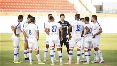 أحمد سامي يعقد محاضرة بالفيديو مع لاعبي سموحة استعدادًا لمواجهة دكرنس