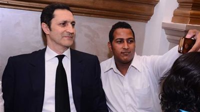 بالهندي.. علاء مبارك ينشر فيديو راقص لـ