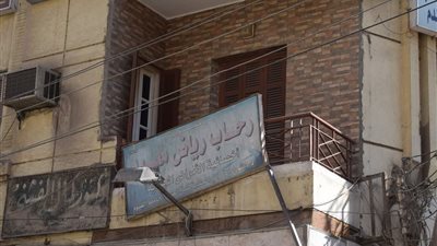 حملة مُكبرة لإزالة ورفع الإعلانات المُخالفة وغير المرخصة بالفيوم (صور)