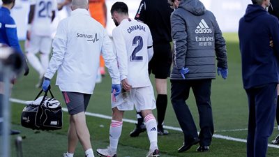 قبل مواجهة أتالانتا.. صدمة لريال مدريد بشأن كارفخال