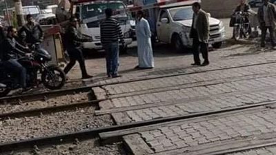 تكدس مروري بالطريق الزراعي في قليوب بسبب إنشاء غرف مخرات السيول 