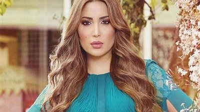 في عيد ميلادها.. أجمل 10 صور تبرز أناقة الفنانة 