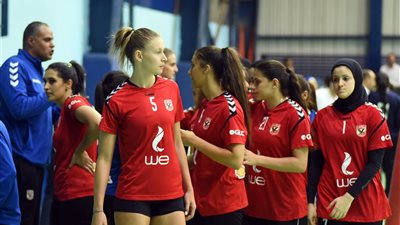 محترفات الطائرة صداع في رأس إدارة الأهلي.. والصافي في مأزق بسبب اختياراته (خاص)