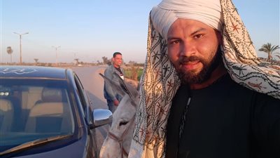 الأمن يفرج عن بهاء العمدة صاحب رحلة الحمار من الجيزة إلى أسوان