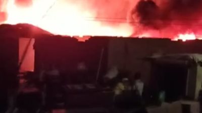 حريق هائل بسبب انفجار 6 أنابيب بوتاجاز داخل مخزن خردة بطنطا 