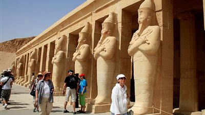 مصدر بغرفة السياحة يكشف حقيقة دعم البنوك للشركات