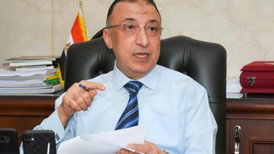 محافظ الإسكندرية: نقابة الصيادلة تتبرع بـ900 حقيبة بروتوكول علاجي لمواجهة 