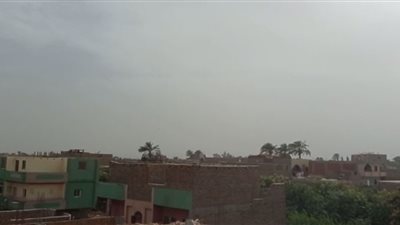 الغيوم تكسو سماء قنا.. والمحافظة ترفع درجة الاستعداد