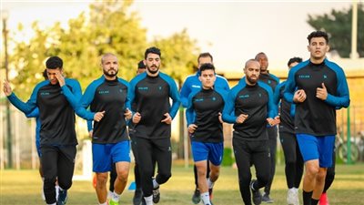 المقاولون العرب يختتم تدريباته ويدخل في معسكر مغلق استعدادًا لمواجهة أسوان