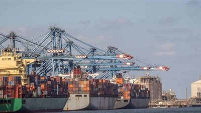 غلق ميناءي الإسكندرية والدخيلة بسبب سوء الأحوال الجوية 