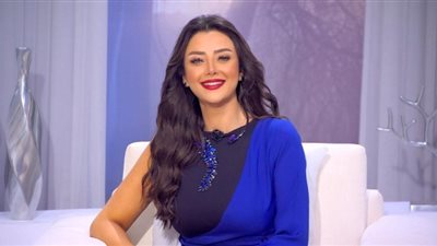 إصابة الإعلامية رضوى الشربيني ووالدتها وشقيقها بفيروس كورونا (فيديو)