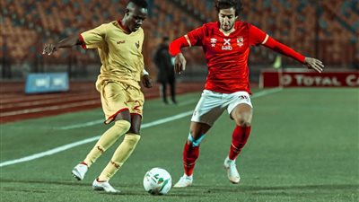 75 دقيقة.. الأهلي يحافظ على تقدمه أمام المريخ السوداني بثلاثية