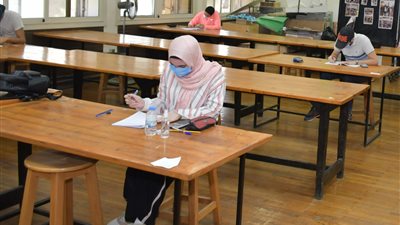 ننفرد بالتفاصيل الكاملة لضوابط وإجراءات أسئلة الامتحانات بالجامعات