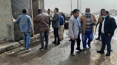 احترس.. حي شرق شبرا يضع كشك مراقبة لضبط مُلقِي القمامة