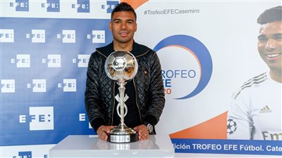 متفوقًا على ميسي.. كاسيميرو يفوز بجائزة الأفضل في أمريكا الجنوبية