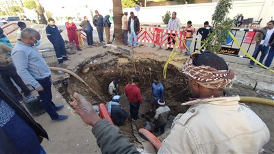 استياء بسبب انقطاع المياه لليوم الثالث بالأقصر.. والشركة: استكمال أعمال الإصلاح بالخط الرئيسي (صور)