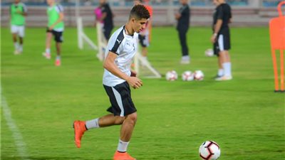 محمد عبد الغني يؤجل امتحانه من أجل السفر مع الزمالك إلى السنغال