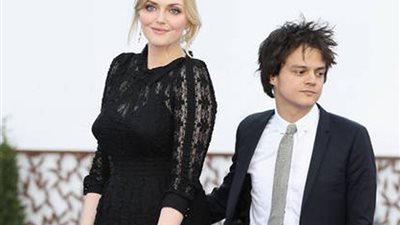 لقصار القامة.. تعرف على أسرار الأناقة والجاذبية