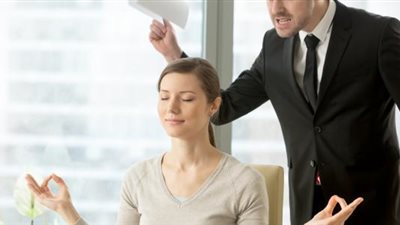 كيف تتعامل مع الأشخاص الذين تكرههم وفقًا لبرجك؟