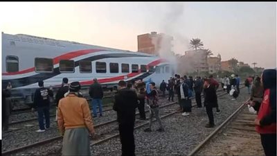 تصاعد أدخنه من قطار الصعيد بمنطقة أبو النمرس (صور)