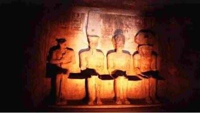 باحث أثري: بناء معبد أبو سمبل استغرق حوالي 21 عامًا