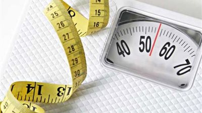 عن طريق الوزن أسبوعيًا .. تعرف على أنسب الطرق لمتابعة وزنك