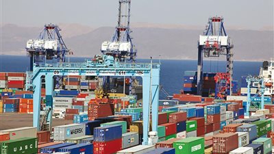 جمارك أرقين تضبط محاولتي تهريب كمية من مستحضرات التجميل