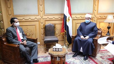 وكيل الأزهر  والسفير الإندونيسي بالقاهرة يبحثان التعاون المشترك