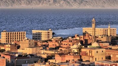 رئيس رأس غارب: جميع الطرق الخارجية تعمل باستثناء الزعفرانة - العين السخنة بسبب السيول