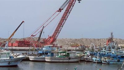 محافظة كفر الشيخ تعلن توقف حركة الملاحة البحرية بسبب الطقس السيئ 