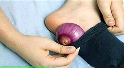 للتخلص من برودة القدمين وعلاج الأمراض.. ضع 
