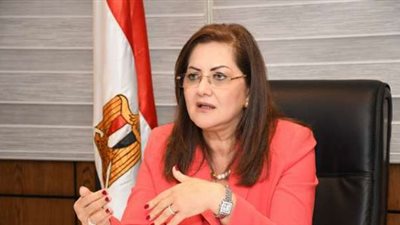 هالة السعيد تعرض مقترحًا لتأسيس صندوق حكومي لتأمين وتنمية الأسرة المصرية