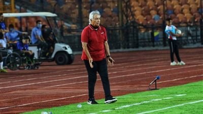 مفاجأة.. حلمي طولان اخترق العزل الصحي لعقد محاضرة مع لاعبي إنبي (خاص)