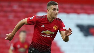 رسميًّا مانشستر يونايتد يعلن موقف مشاركة 