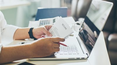 تعرّف على كيفية كتابة سيرة ذاتية مميزة